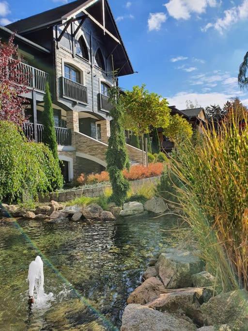 Viking Valley: Two-story Norwegian Retreat With Dual Balconies And Wellness Access *