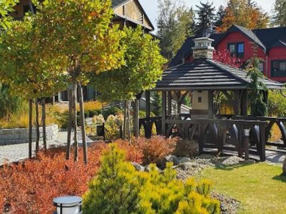Viking Valley: Two-story Norwegian Retreat With Dual Balconies And Wellness Access Apartment Szklarska Poreba