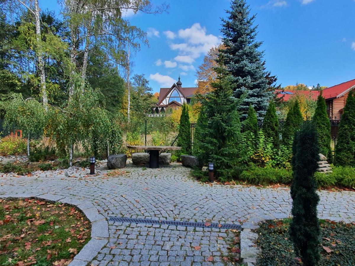 Viking Valley: Two-story Norwegian Retreat With Dual Balconies And Wellness Access Apartment