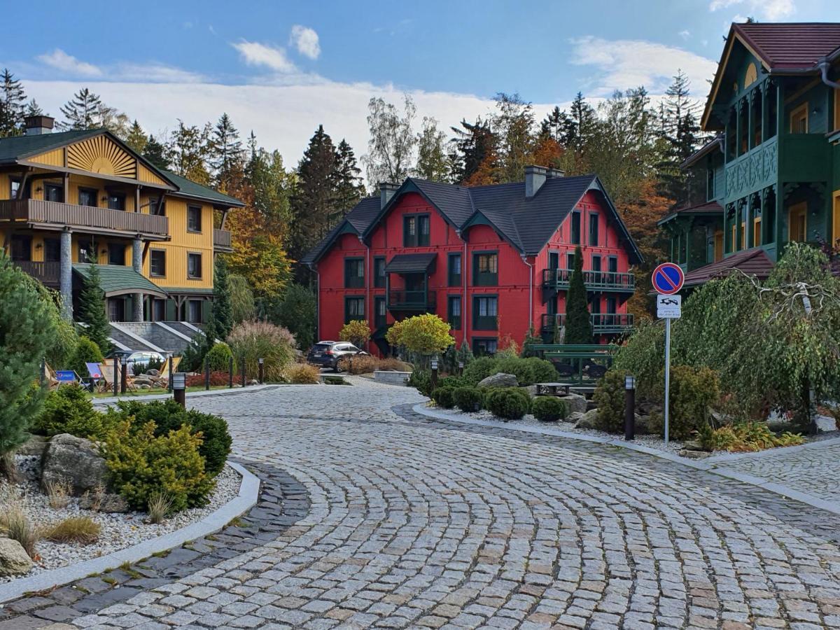 Viking Valley: Two-story Norwegian Retreat With Dual Balconies And Wellness Access Apartment Szklarska Poreba